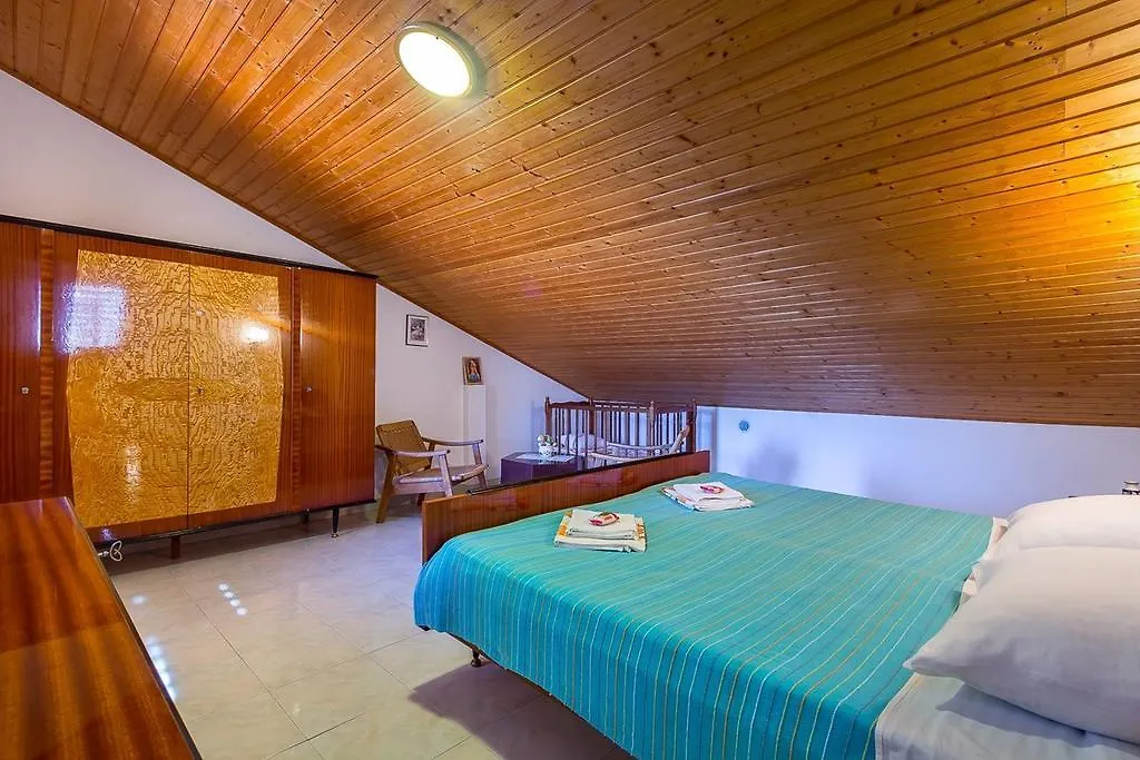 Holiday Home Cador Vinkuran Croatia